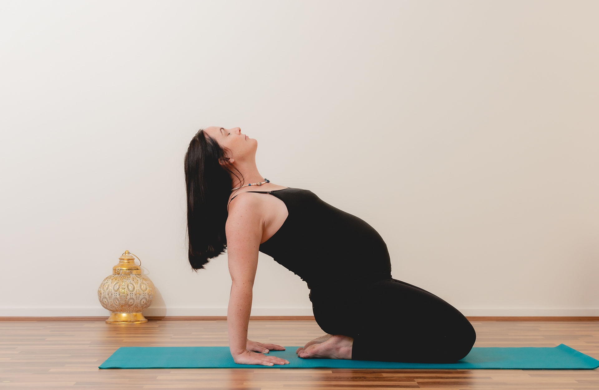 prenatal yoga class doreen